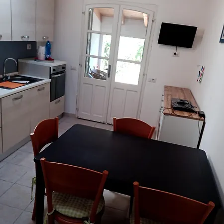 Nadina Apartment *